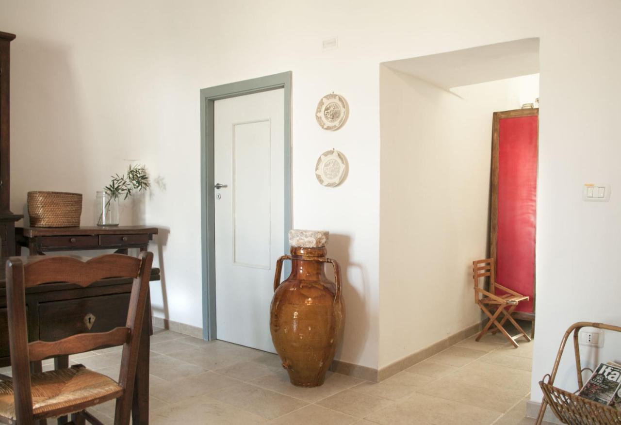 Il Trullo Bianco A Masseria Santalachicca Masseria Orimini Extérieur photo