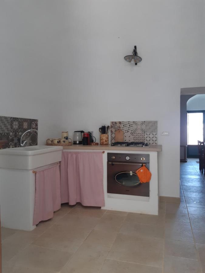 Il Trullo Bianco A Masseria Santalachicca Masseria Orimini Extérieur photo